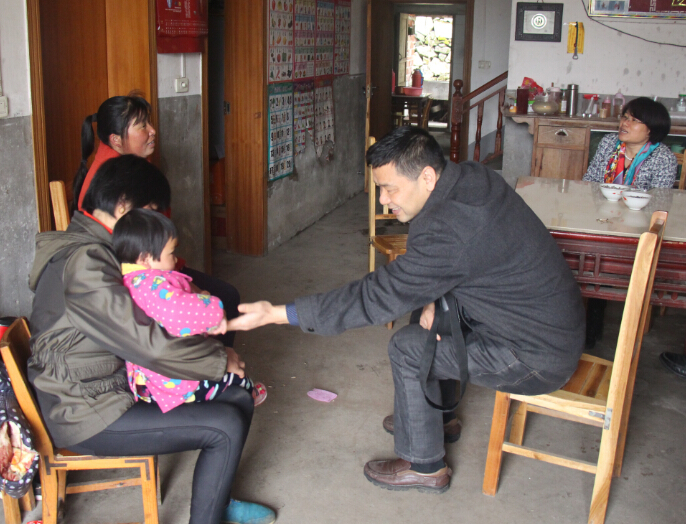 公司专家组一行赴乌云山村调研