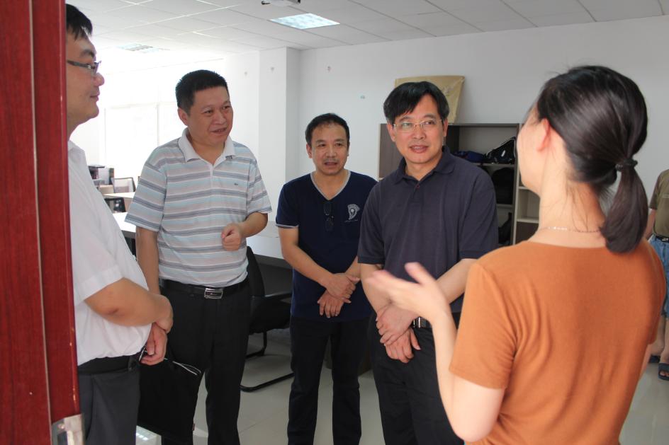 省人社厅副厅长董长麒调研公司员工实习实训工作