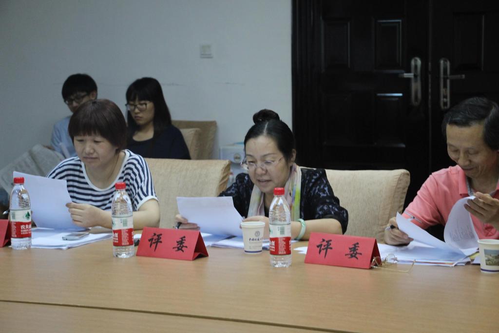 公司诗歌大赛决赛圆满落幕——四进四信进校园，我写情诗献给党